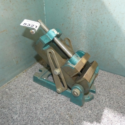 5321 - A Draper tilting vice 9cm / 3.5 inch