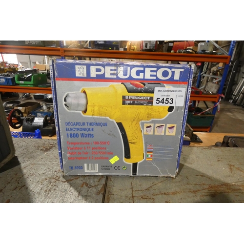 5453 - A Peugeot hot air gun, 240v