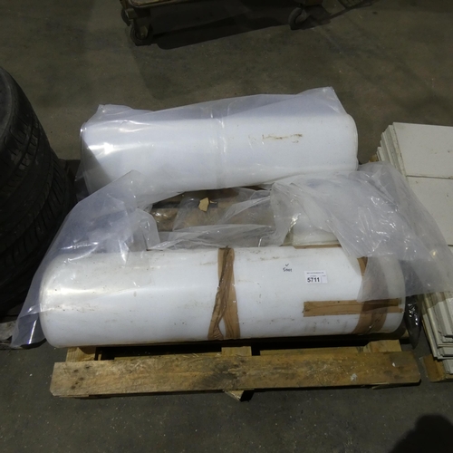 5711 - 1 pallet containing several rolls of clear plastic