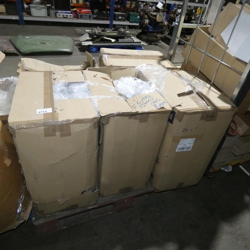 5715 - 1 pallet containing a quantity of 5L plastic bottles