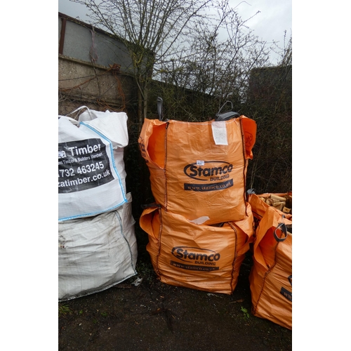 6137 - 2 Dumpy bags containing a qty of wood offcuts