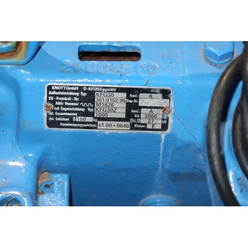 6105 - A blue plastic tow behind water bowser on a braked single axle trailer, capacity approx 2500L, has a... 