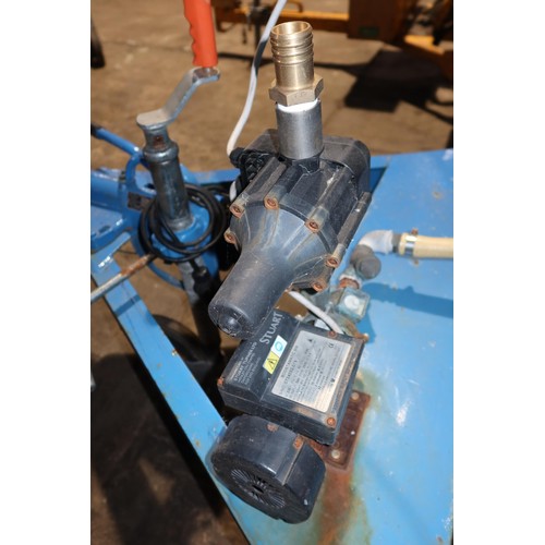 6105 - A blue plastic tow behind water bowser on a braked single axle trailer, capacity approx 2500L, has a... 