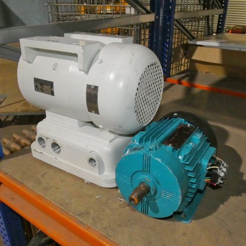 5244 - 2 x ex-MOD electric motors (both 3ph)