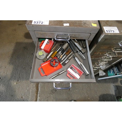 5372 - A 20 drawer index type cabinet containing a large quantity of various taps, dies, drill bits, Allen ... 