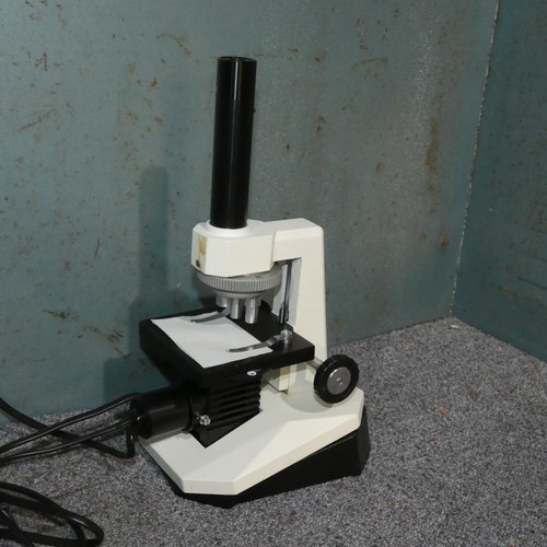 5564 - 2 x Microtec DM-1 student microscopes both with lights (no transformer included)