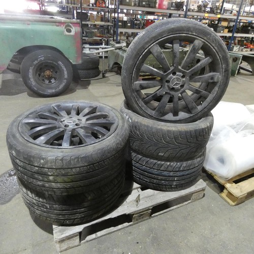 5710 - 4 x Mercedes 5 stud alloy wheels and 5 x various used tyres