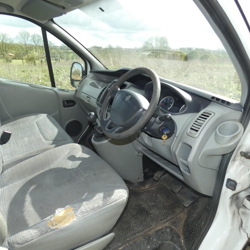 4 - Renault Trafic LWB LL29DCI 115 Panel van, White, Reg HN14 JFX, 30/04/2014, 6 Spd manual Diesel 1996c... 