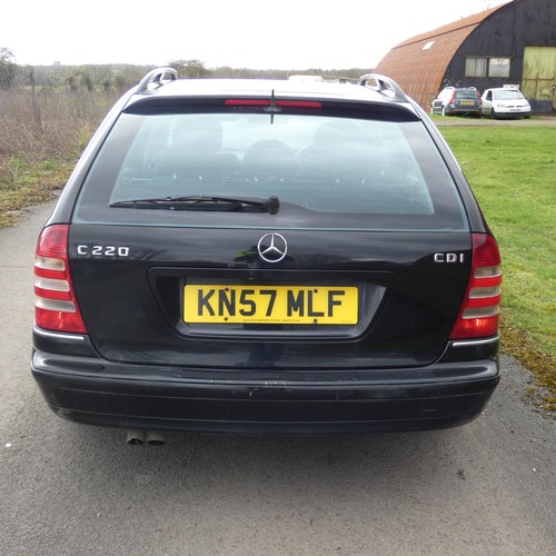 20 - Mercedes C220CDI Avantgde SE Auto, Estate Black, Reg; KN57 MLF, 19/10/2007, 5 Spd AUTO Diesel 2149cc... 