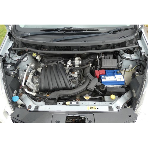 18 - Nissan Note Acenta, Silver, MPV, Reg: WF11 OCM, 12/04/2011, 5 spd manual petrol, 1598cc,  MoT expire... 