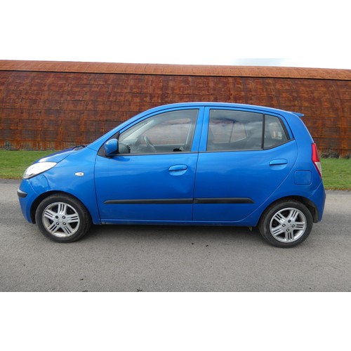 14 - Blue Hyundai 110 Style, 5 Door hatch, reg HV10 LNE, 01/03/2010, 5 spd manual petrol 1248cc. MoT to 1... 