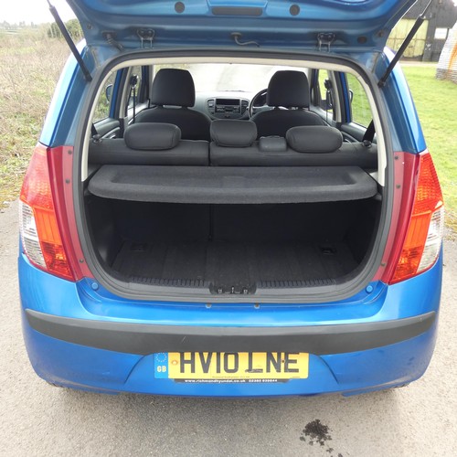 14 - Blue Hyundai 110 Style, 5 Door hatch, reg HV10 LNE, 01/03/2010, 5 spd manual petrol 1248cc. MoT to 1... 