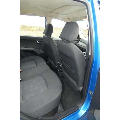 14 - Blue Hyundai 110 Style, 5 Door hatch, reg HV10 LNE, 01/03/2010, 5 spd manual petrol 1248cc. MoT to 1... 