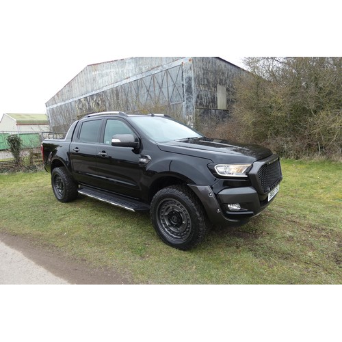 19 - Ford Ranger Wildtrak 4x4 Double Cab 3.2 T Black. Reg: BW68 VSU, 31/12/2018, 6 spd Auto diesel 3198cc... 