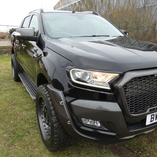 19 - Ford Ranger Wildtrak 4x4 Double Cab 3.2 T Black. Reg: BW68 VSU, 31/12/2018, 6 spd Auto diesel 3198cc... 