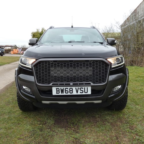 19 - Ford Ranger Wildtrak 4x4 Double Cab 3.2 T Black. Reg: BW68 VSU, 31/12/2018, 6 spd Auto diesel 3198cc... 