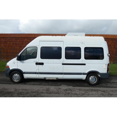 8 - Renault Master LH35 DCi 100 LWB High Roof Special MPV. Wellfare Unit.  Reg YX58 JCZ, 01/02/2009, 6 S... 