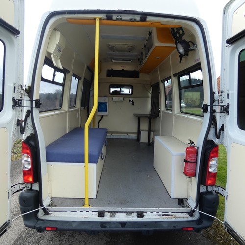 8 - Renault Master LH35 DCi 100 LWB High Roof Special MPV. Wellfare Unit.  Reg YX58 JCZ, 01/02/2009, 6 S... 