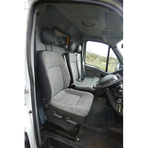 8 - Renault Master LH35 DCi 100 LWB High Roof Special MPV. Wellfare Unit.  Reg YX58 JCZ, 01/02/2009, 6 S... 