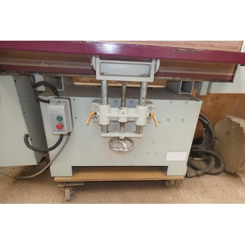 25 - A vertical belt edge sander 3ph with no make visible. Machine is approx 2m wide and is currently sit... 