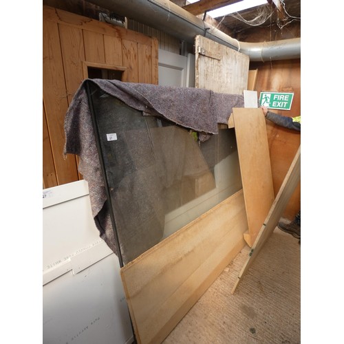 27 - A quantity of various items including a large double glazed unit approx 240 x 169cm, a long length o... 