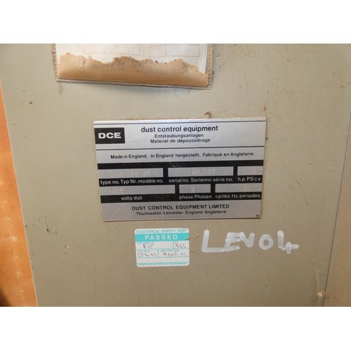 28 - A DCE dust extractor model UMA 154 G5, 3ph fitted with a DCE Fulimatic FE Controller. Please note th... 