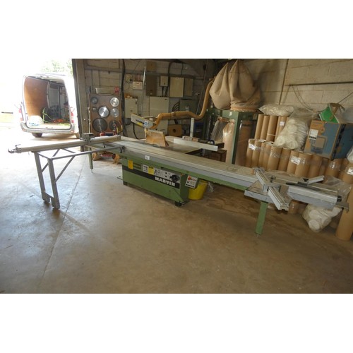 42 - A Martin long sliding bed panel saw type T72, YOM 1994, 3ph with scribing blade, digital read out (D... 