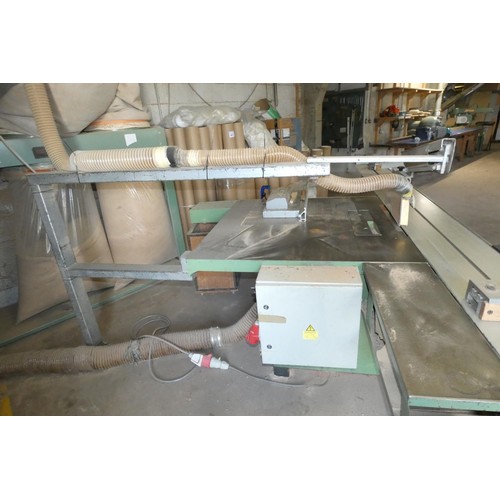 42 - A Martin long sliding bed panel saw type T72, YOM 1994, 3ph with scribing blade, digital read out (D... 