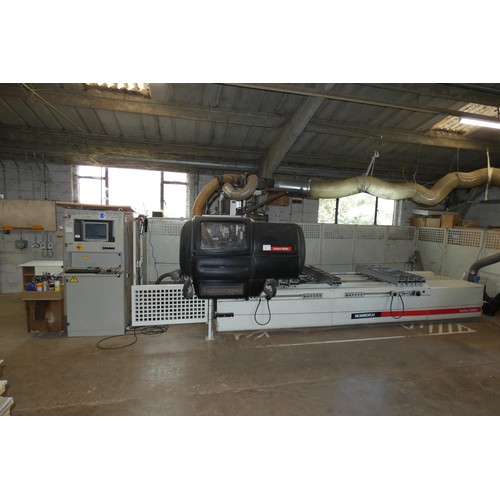 1 - A Morbidelli CNC wood machining centre model Author 600KL, 3ph, YOM 2001, fitted with a ten tool hea... 