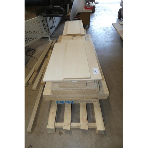 17 - A quantity of various size sheet material offcuts including faced chipboard and MDF