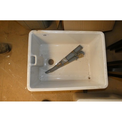 109 - A Twyford white ceramic Belfast type sink approx 61 x 46 x 25cm high supplied with 2 x metal support... 