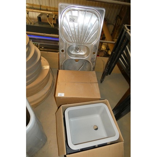 112 - 1 x stainless sink by Franke approx 96 x 50cm and 2 x grey sinks each approx 36 x 46cm