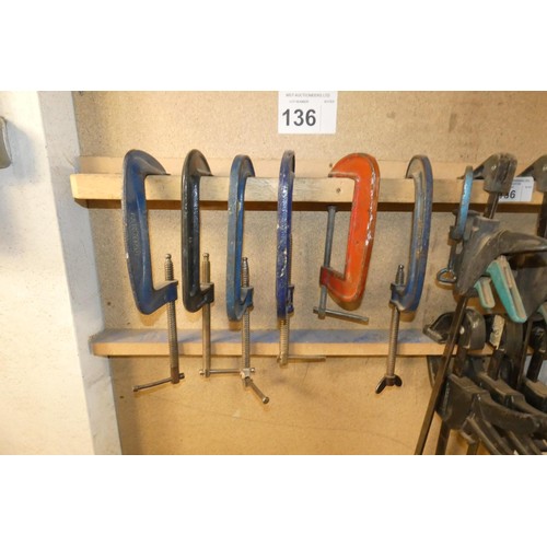 136 - 12 x various G clamps and quick release clamps