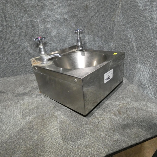 1040 - A small commercial stainless steel hand sink