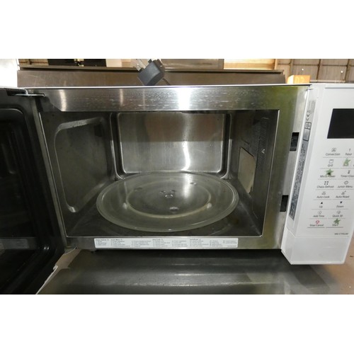 1163 - A microwave oven by Panasonic type NNCT55JW - trade