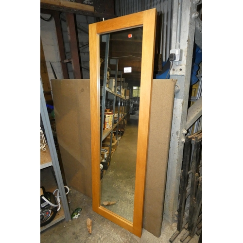 2125 - A single mirrored door approx 198x61cm