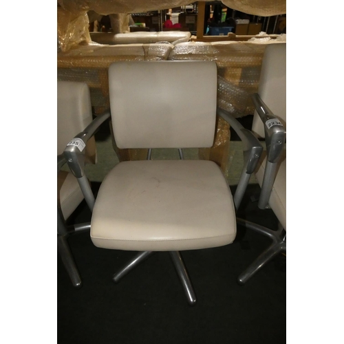 2235 - A cream upholstered salon  chair - adjustable height by side lever