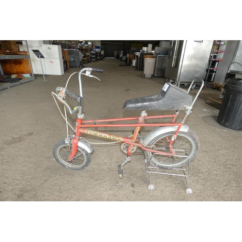 2103 - A vintage Raleigh Tomahawk junior chopper type bike 70's