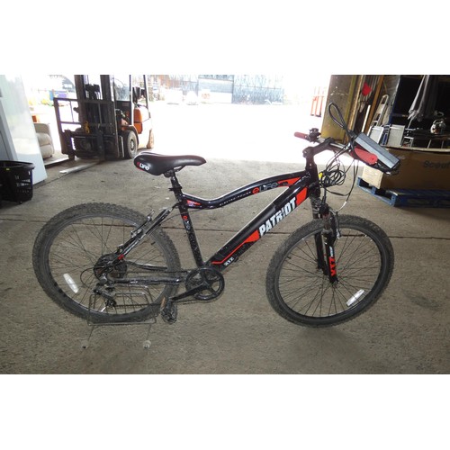 An E Life electric mountain bike type XTZ Patriot comes with charger in office but no key to remo