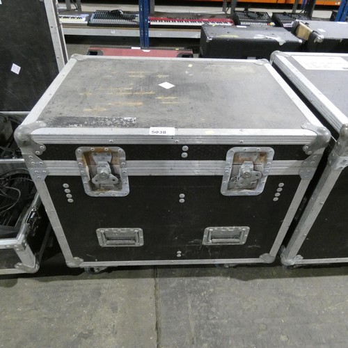 5038 - 2 x Mac 250 Krypton moving head lights supplied in a wheeled flight case