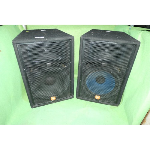 5043 - 2 x JBL speakers JRX115