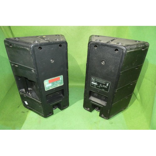 5047 - 2 x EV SX300 speakers