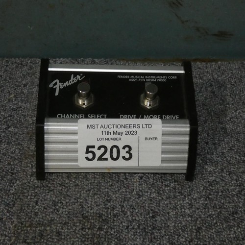 5203 - 1 x Fender foot switch