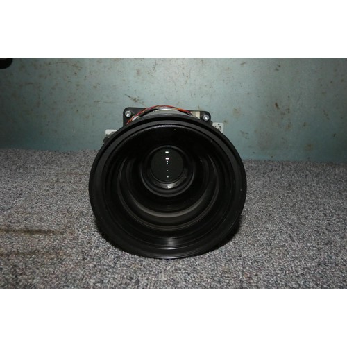 5381 - 1 x Christie 700 lens LX 1.7 - 2.3 (cased)