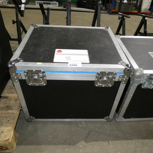 5260 - 4 x Elumen8 DB1300 DMX blinders supplied in a flight case