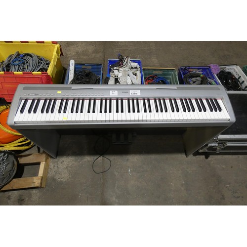 5268 - 1 x Yamaha Digital Piano P95