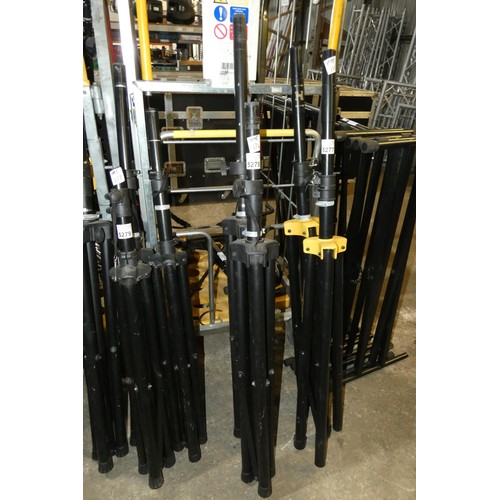 5278 - 2 x speaker stands