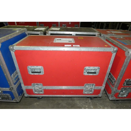 5482 - 1 x Flightcase Warehouse d&b Q series twin loudspeaker wheeled flight case - red (empty) measuring a... 