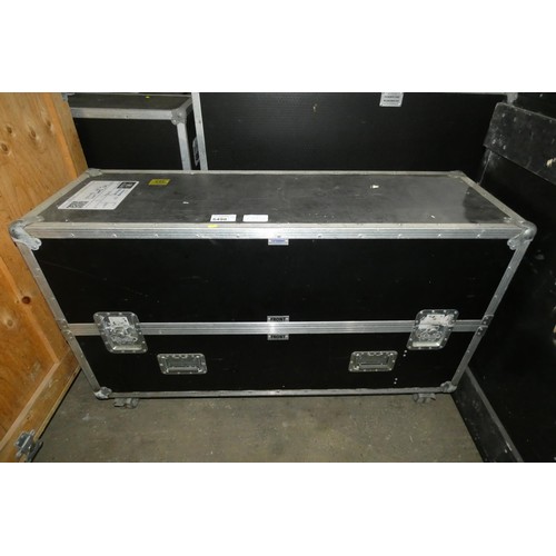 5498 - 1 x wheeled flight case for tv screen (empty) measuring approx 131 x 44 x 80cm high