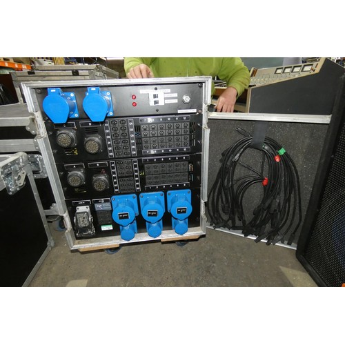 5044 - 1 x dimmer rack - 12 way dimmer, 4 way SOCA, 63/3 to 3 x 32 + 3 x 16, all patch cables and 63 single... 